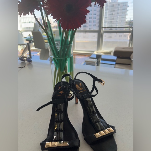 Vince Camuto Heeled Sandals, size 11( fits US 10) - Picture 2 of 4